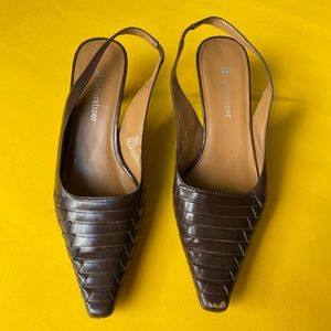 Naturalized heels size 5